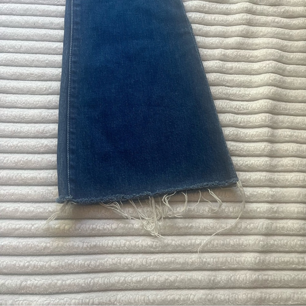 MOTHER Embroidered Weekender Fray Jeans - Picture 6 of 14